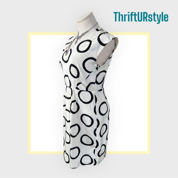 White Circle Print V-Neck Dress Cocktail Party Career Modern Chic - Picture 2 of 4